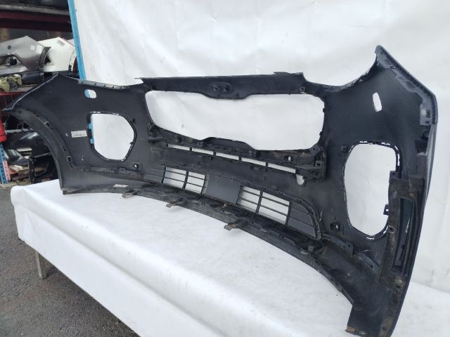 bontott KIA SPORTAGE Első Lökhárító (Üresen)