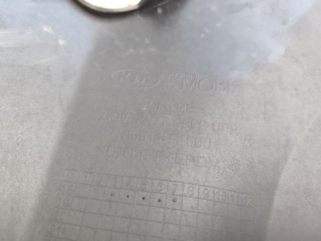 bontott KIA SPORTAGE Első Lökhárító (Üresen)