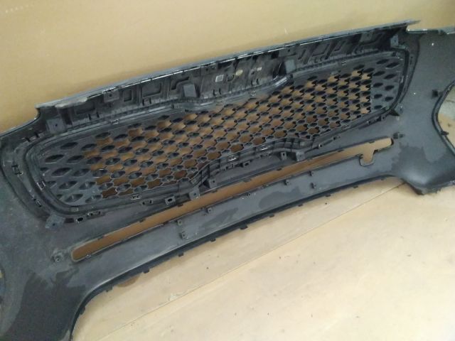 bontott KIA SPORTAGE Első Lökhárító (Üresen)