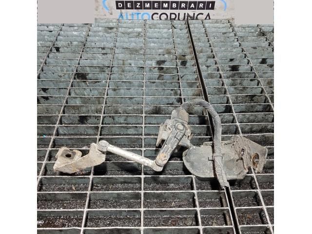 bontott KIA SPORTAGE Első Xenon Szintszabályzó Jeladó