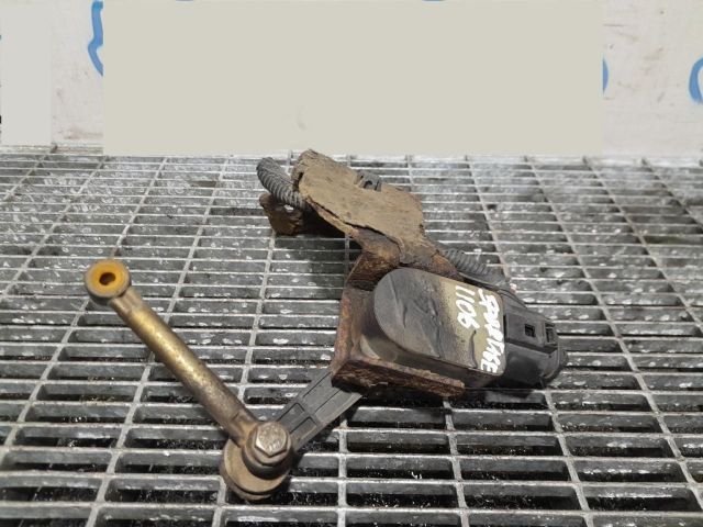 bontott KIA SPORTAGE Első Xenon Szintszabályzó Jeladó