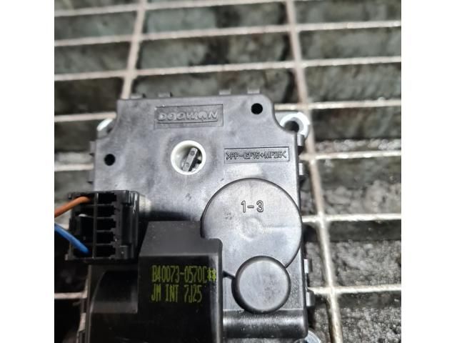 bontott KIA SPORTAGE Első Xenon Szintszabályzó Jeladó