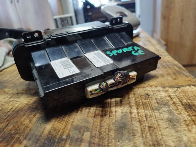 bontott KIA SPORTAGE Fűtéskapcsoló (digit klímás)