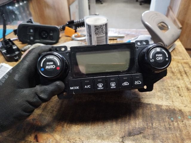 bontott KIA SPORTAGE Fűtéskapcsoló (digit klímás)