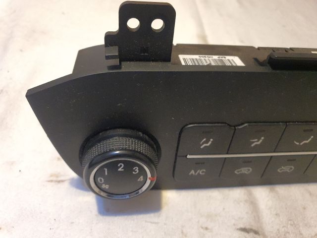 bontott KIA SPORTAGE Fűtéskapcsoló (manuális klímás)