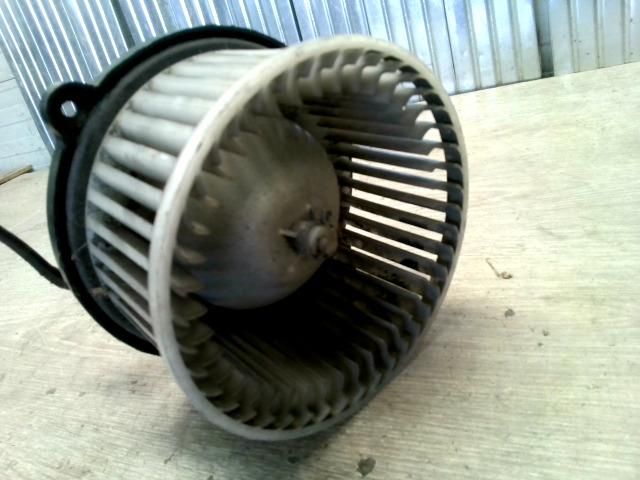 bontott KIA SPORTAGE Fűtőmotor (Klímás)