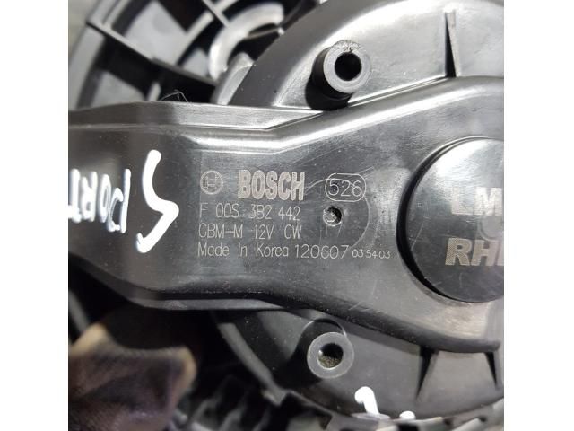 bontott KIA SPORTAGE Fűtőmotor (Klímás)