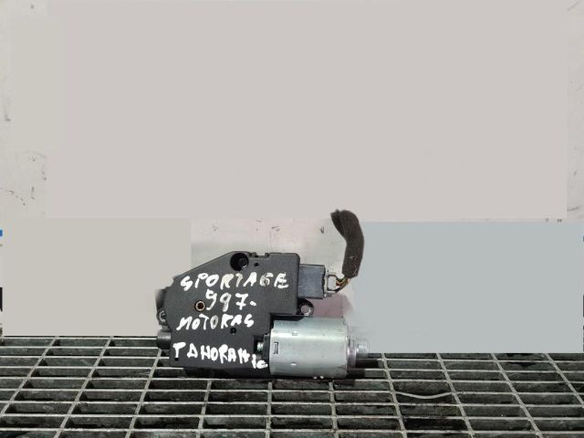 bontott KIA SPORTAGE Hátsó Ablaktörlő Motor