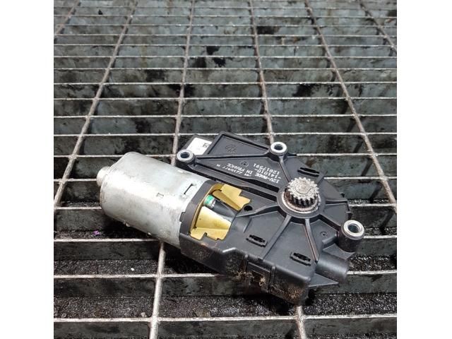 bontott KIA SPORTAGE Hátsó Ablaktörlő Motor