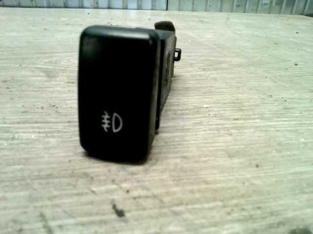 bontott KIA SPORTAGE Hátsó Ködzárófény Kapcsoló