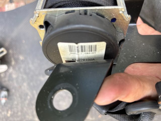 bontott KIA SPORTAGE Hátsó középső Biztonsági Öv