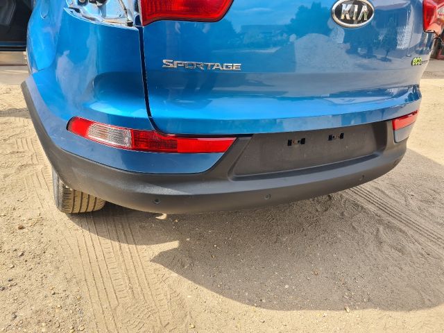 bontott KIA SPORTAGE Hátsó Lökhárító (Részeivel)