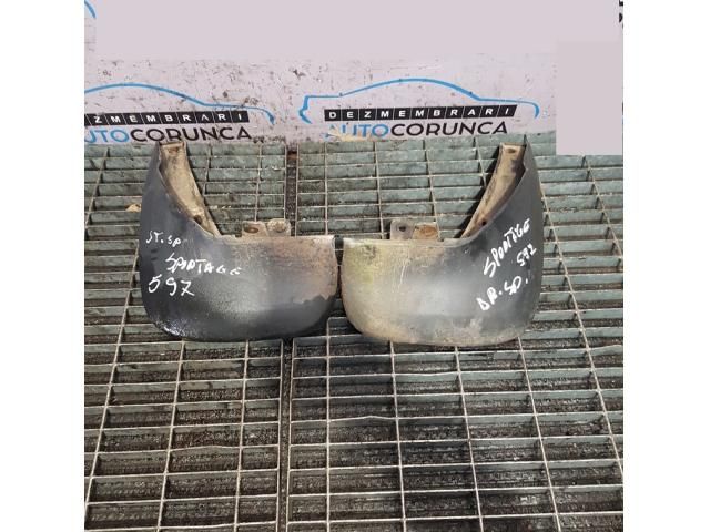 bontott KIA SPORTAGE Hátsó Sárvédő Gumi Pár