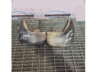 bontott KIA SPORTAGE Hátsó Sárvédő Gumi Pár