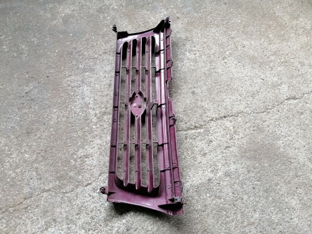 bontott KIA SPORTAGE Hűtőrács