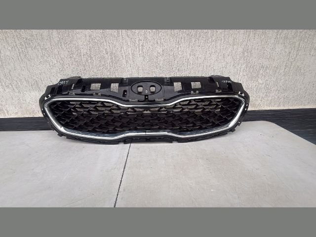 bontott KIA SPORTAGE Hűtőrács