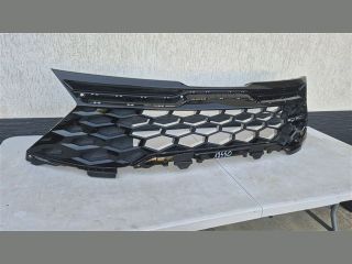 bontott KIA SPORTAGE Hűtőrács