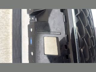 bontott KIA SPORTAGE Hűtőrács