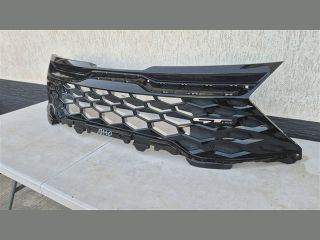 bontott KIA SPORTAGE Hűtőrács