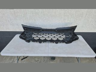 bontott KIA SPORTAGE Hűtőrács
