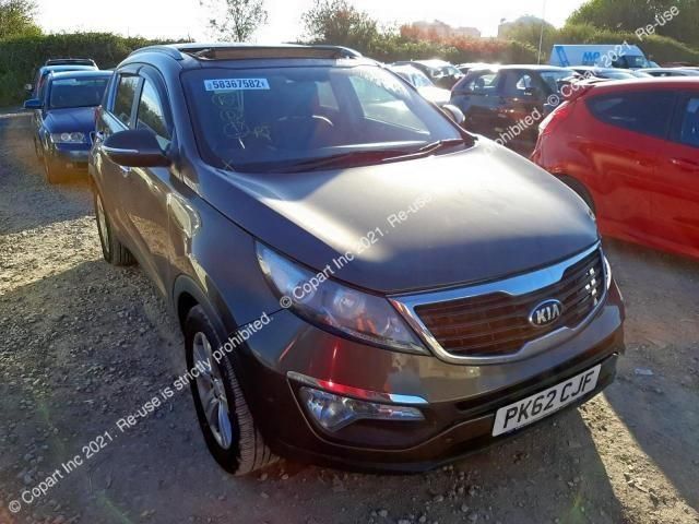 bontott KIA SPORTAGE Jobb C Oszlop Burkolat