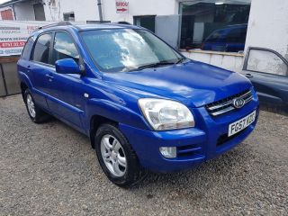 bontott KIA SPORTAGE Jobb első Ajtó (Üres lemez)