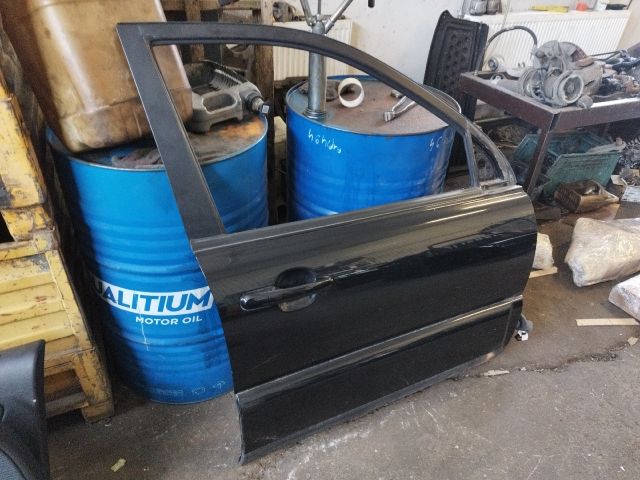 bontott KIA SPORTAGE Jobb első Ajtó (Üres lemez)