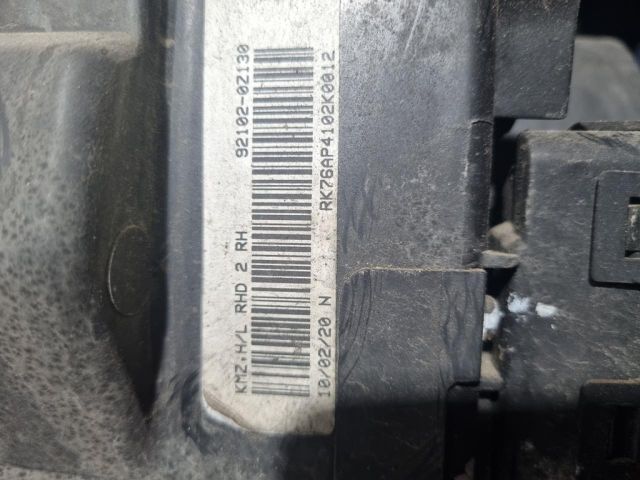 bontott KIA SPORTAGE Jobb Fényszóró