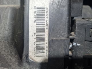 bontott KIA SPORTAGE Jobb Fényszóró