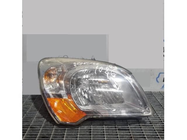 bontott KIA SPORTAGE Jobb Fényszóró