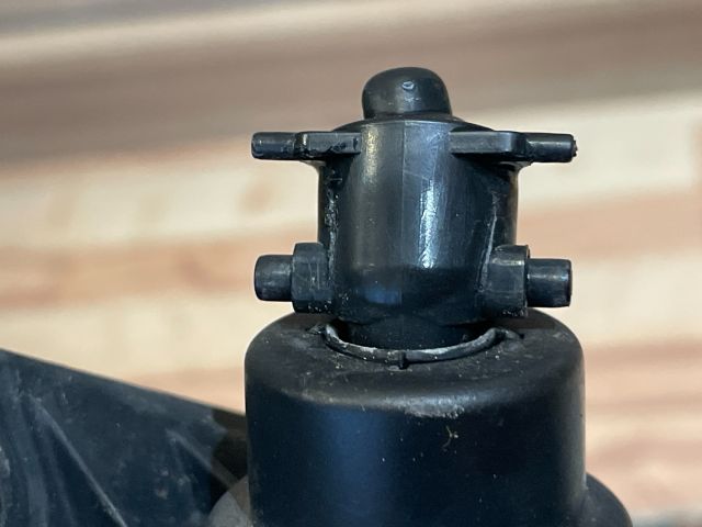 bontott KIA SPORTAGE Jobb Fényszórómosó Fúvóka