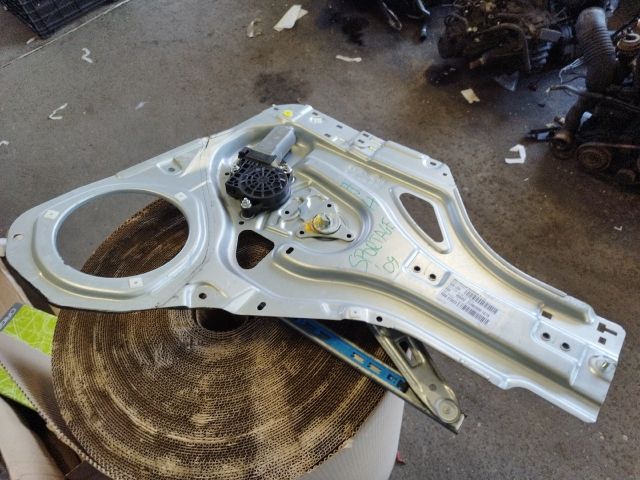 bontott KIA SPORTAGE Jobb hátsó Ablakemelő Szerkezet (Elektromos)