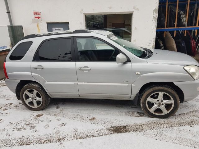 bontott KIA SPORTAGE Jobb hátsó Ajtó (Üres lemez)