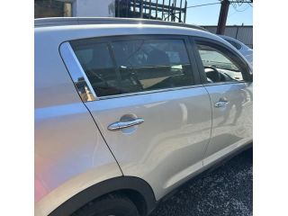 bontott KIA SPORTAGE Jobb hátsó Ajtó (Üres lemez)