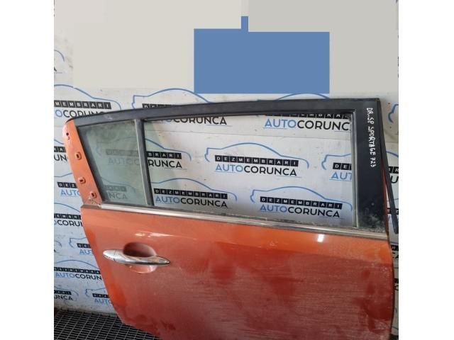 bontott KIA SPORTAGE Jobb hátsó Ajtó (Üres lemez)