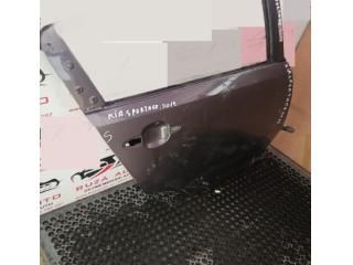 bontott KIA SPORTAGE Jobb hátsó Ajtó (Üres lemez)