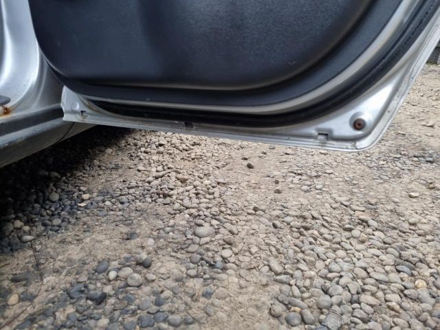 bontott KIA SPORTAGE Jobb hátsó Ajtó (Üres lemez)