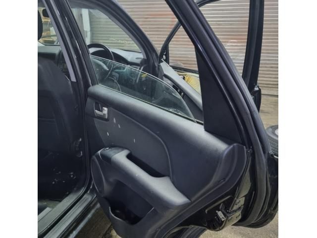 bontott KIA SPORTAGE Jobb hátsó Ajtó (Üres lemez)