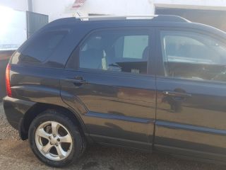 bontott KIA SPORTAGE Jobb hátsó Ajtó (Üres lemez)