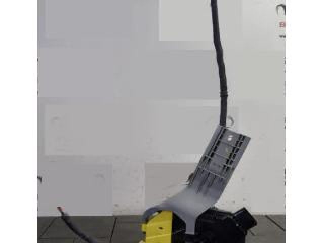 bontott KIA SPORTAGE Jobb hátsó Ajtózár