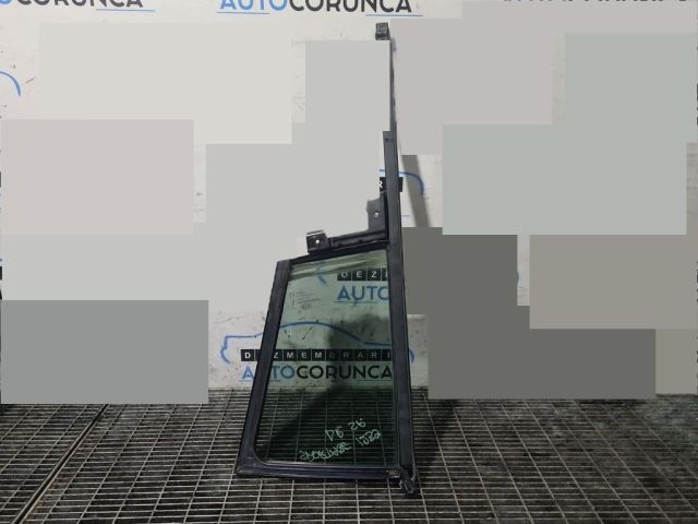 bontott KIA SPORTAGE Jobb hátsó Fixüveg (Ajtóban)