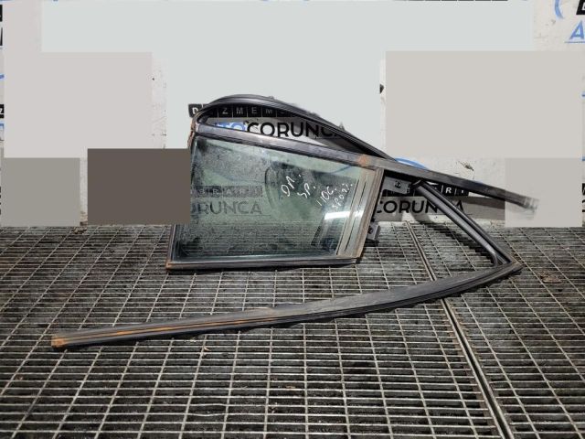 bontott KIA SPORTAGE Jobb hátsó Fixüveg (Ajtóban)