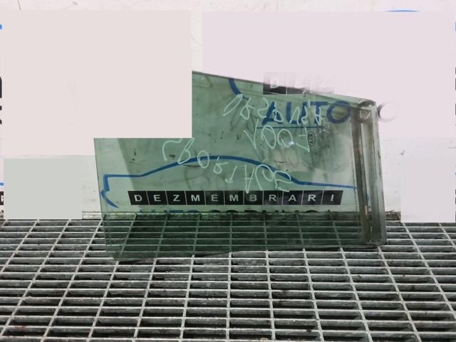 bontott KIA SPORTAGE Jobb hátsó Fixüveg (Ajtóban)