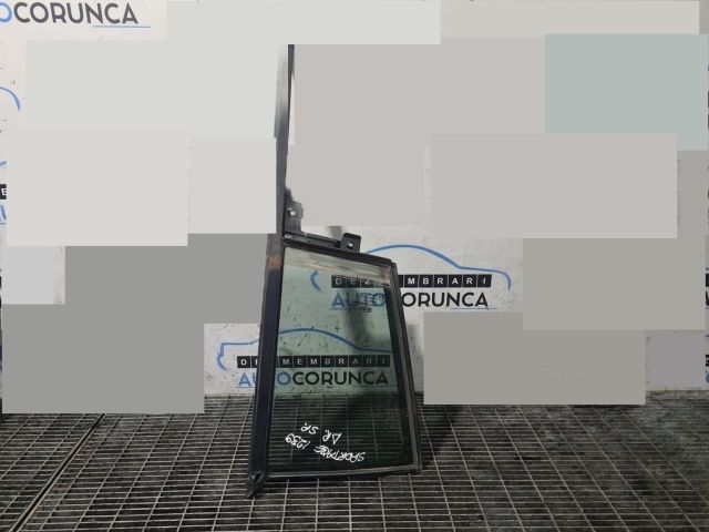 bontott KIA SPORTAGE Jobb hátsó Fixüveg (Ajtóban)