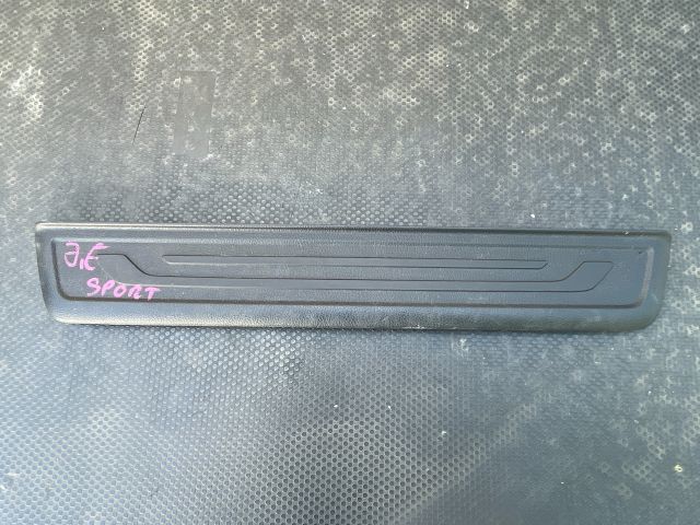 bontott KIA SPORTAGE Jobb hátsó Küszöb Díszléc