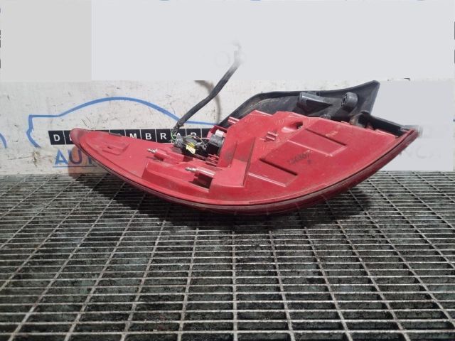 bontott KIA SPORTAGE Jobb Hátsó Lámpa