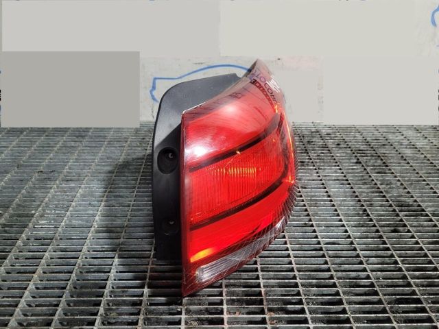 bontott KIA SPORTAGE Jobb Hátsó Lámpa