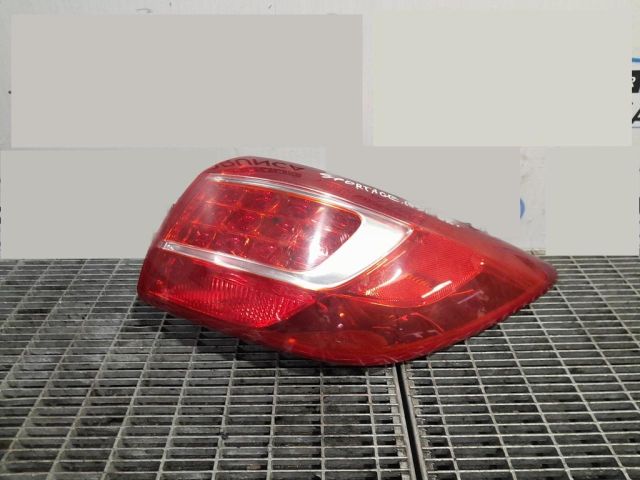 bontott KIA SPORTAGE Jobb Hátsó Lámpa