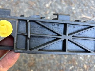 bontott KIA SPORTAGE Jobb hátsó Oldal Lökhárító Tartó (Műanyag)