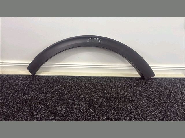 bontott KIA SPORTAGE Jobb hátsó Sárvédő Díszléc